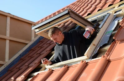 Pose de fenêtres de toit Velux à Champseru